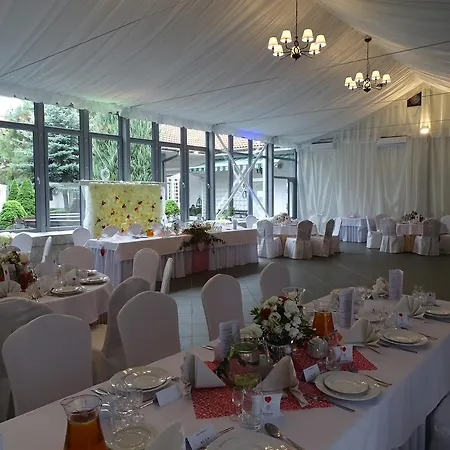 2000 موتيل ستونشيف