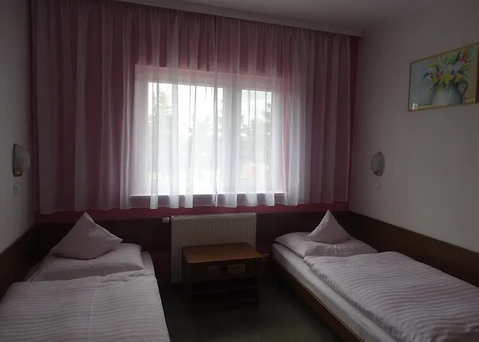 2000 Motel Steszew